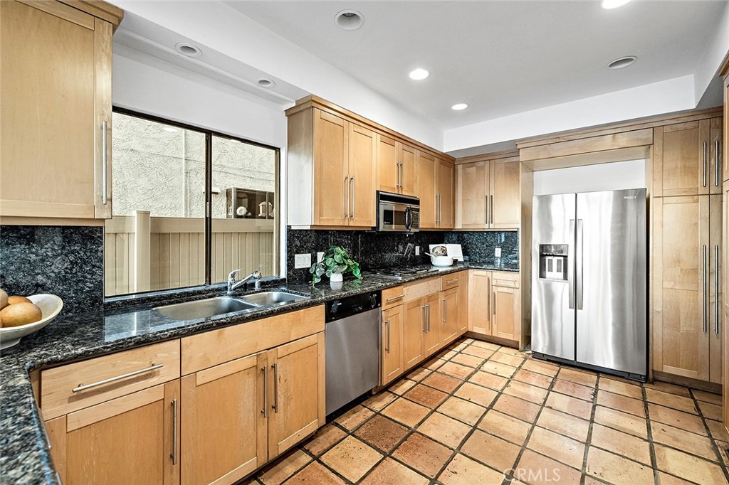 Humboldt Island (HHUM) - Residential