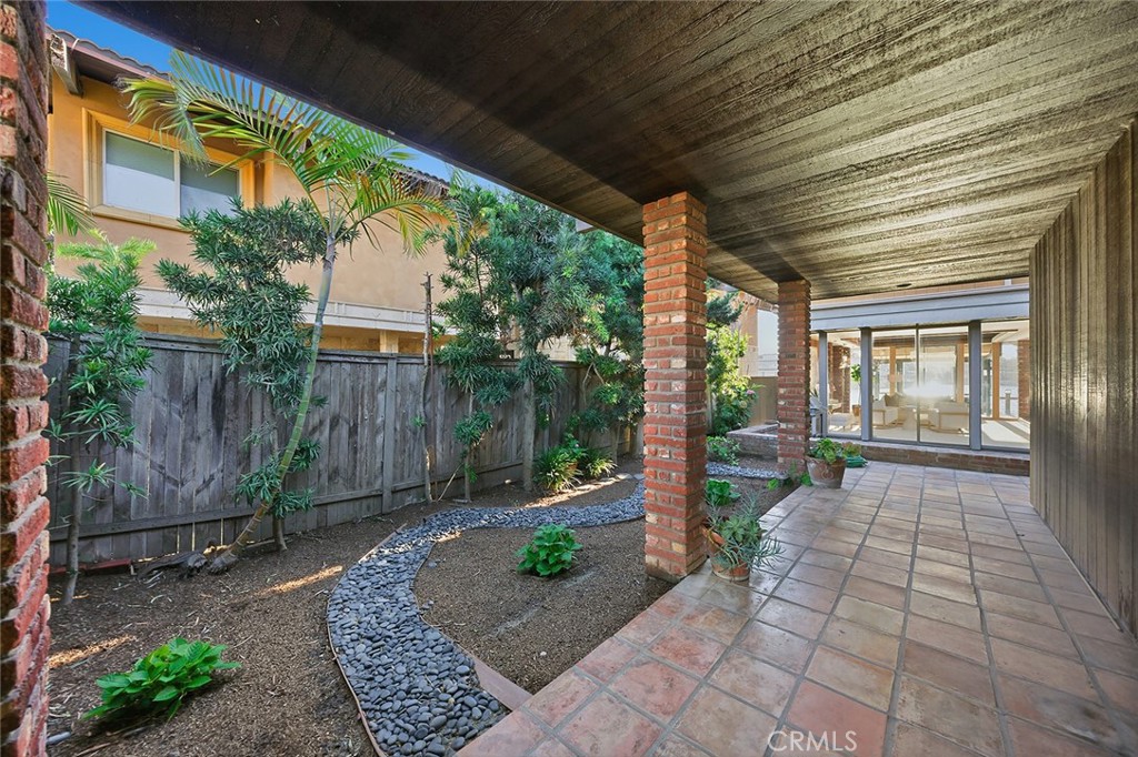 Humboldt Island (HHUM) - Residential