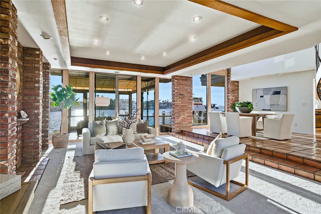 16611 Carousel Lane