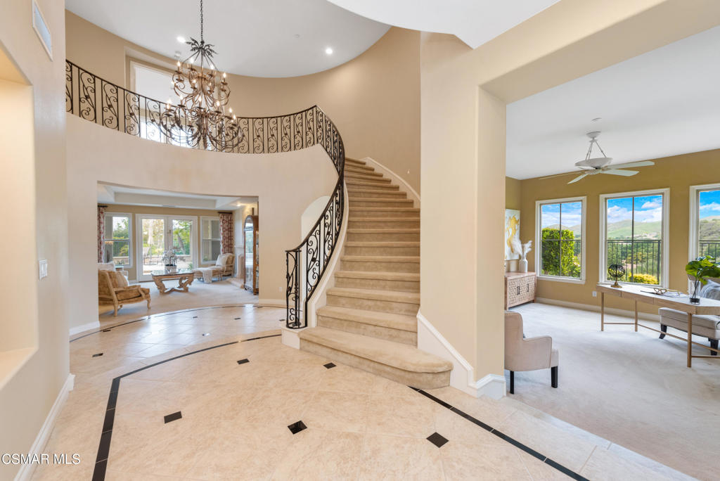 2179 Waterside Circle