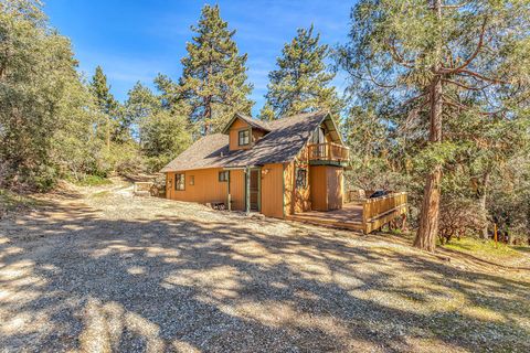 Photo of 53037 Rockmere Drive, Idyllwild, CA 92549 (MLS # 219143499DA)