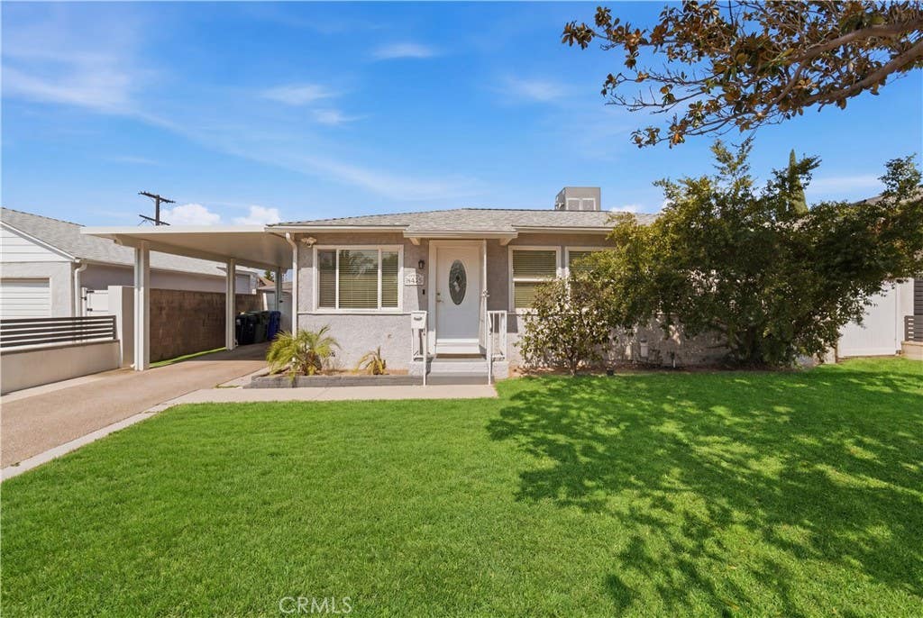 Photo of 6501 Charlesworth Avenue, North Hollywood, CA 91606 (MLS # SR26141634)