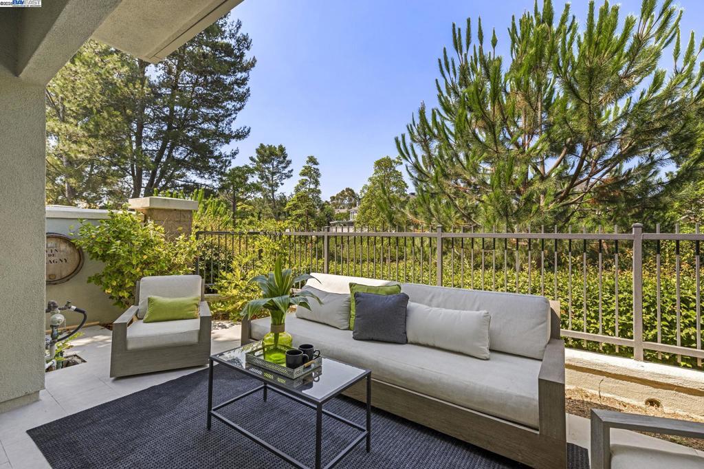 SUMMIT - Residential