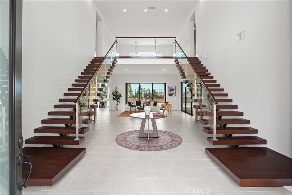 20580 Edgewood Court