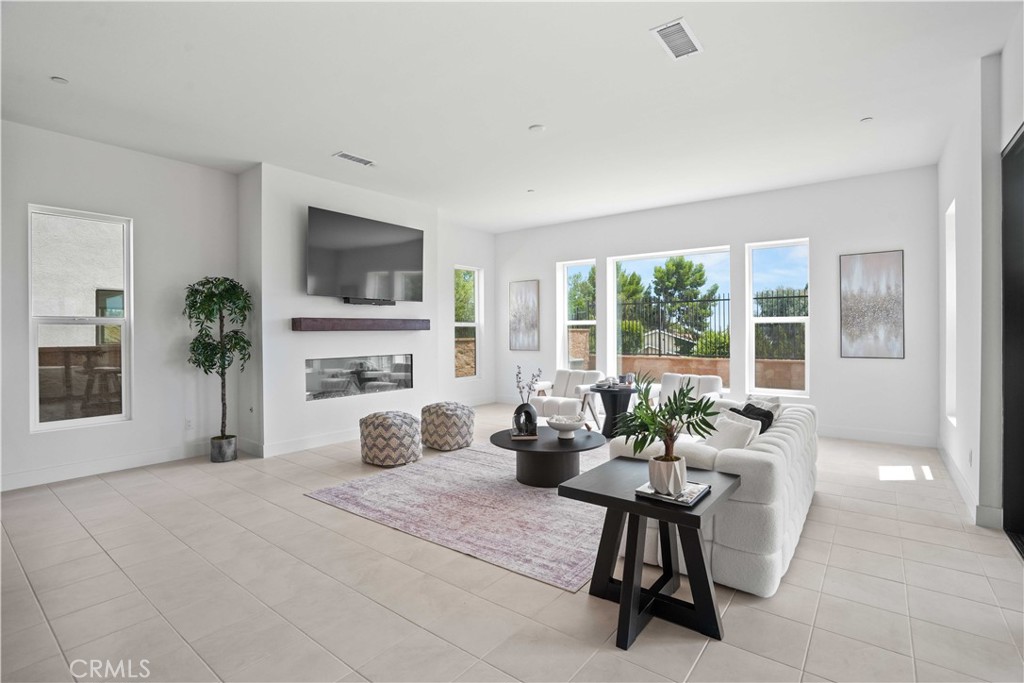 20580 Edgewood Court