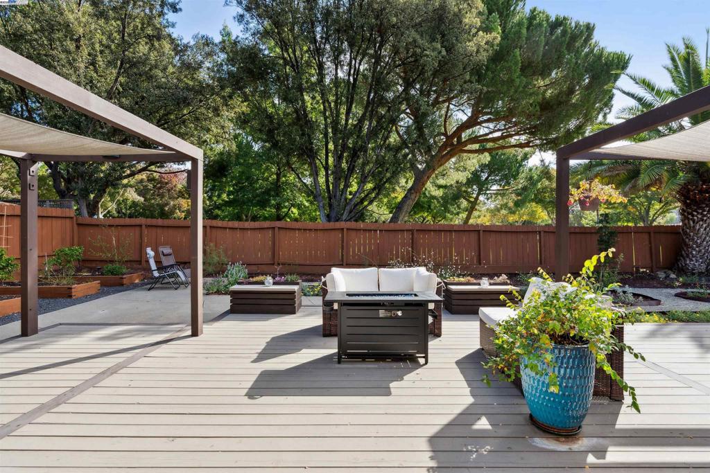 DIABLO ESTATES - Residential