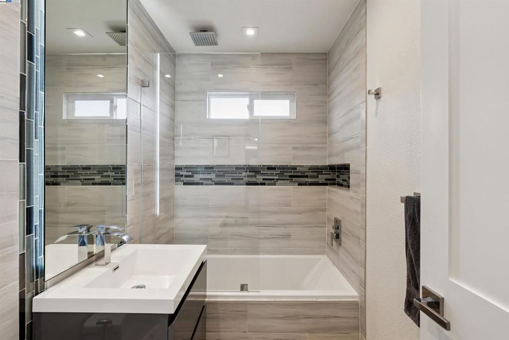 DIABLO ESTATES - Residential