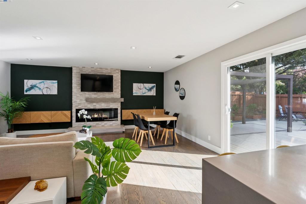 DIABLO ESTATES - Residential