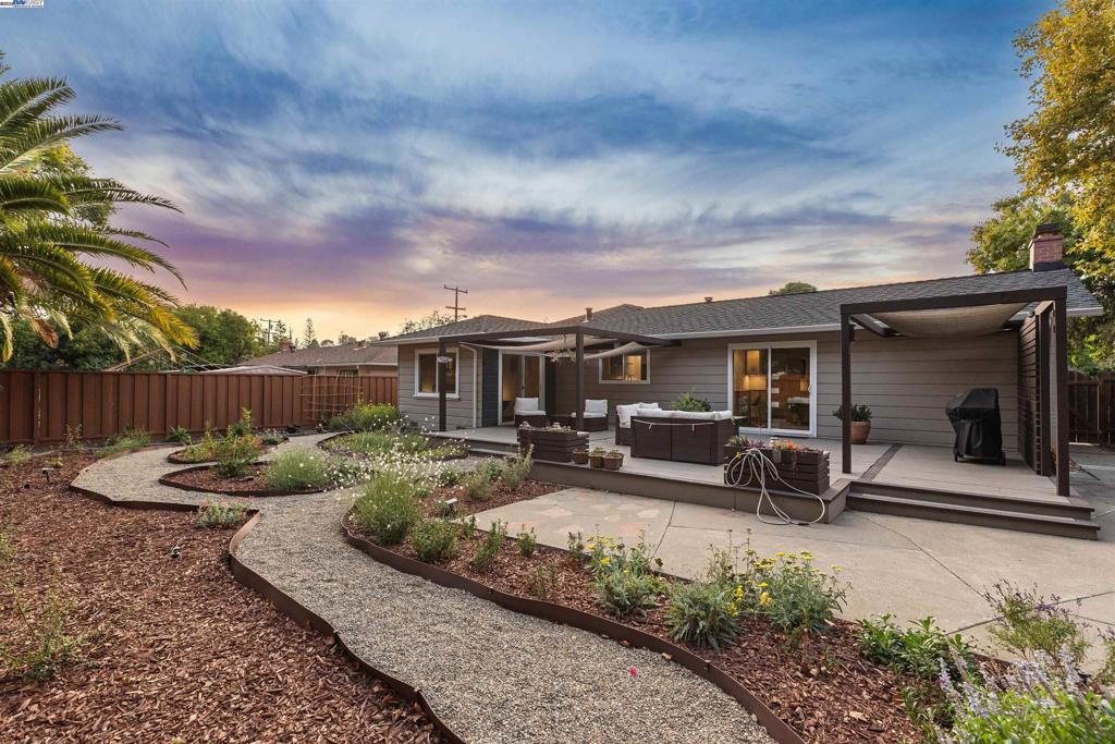 DIABLO ESTATES - Residential