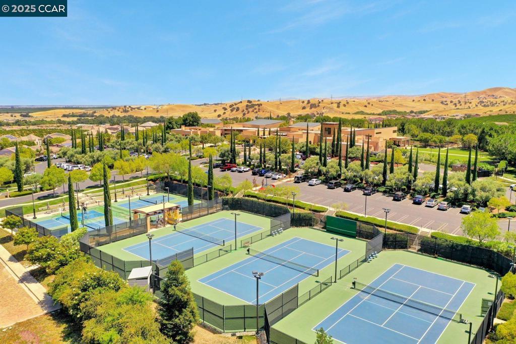 TRILOGY VINEYARDS - Residential