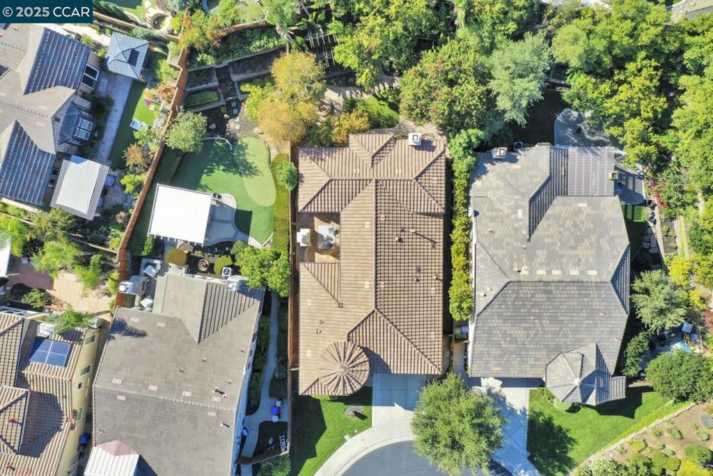 TRILOGY VINEYARDS - Residential