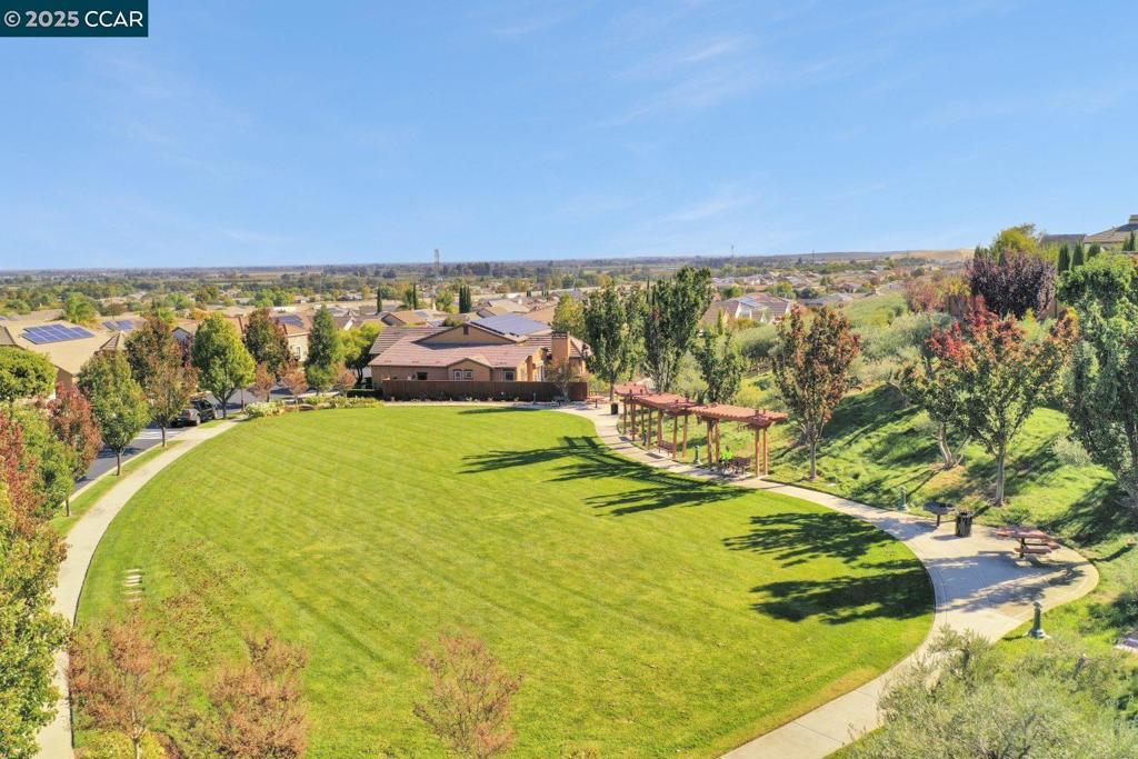 TRILOGY VINEYARDS - Residential