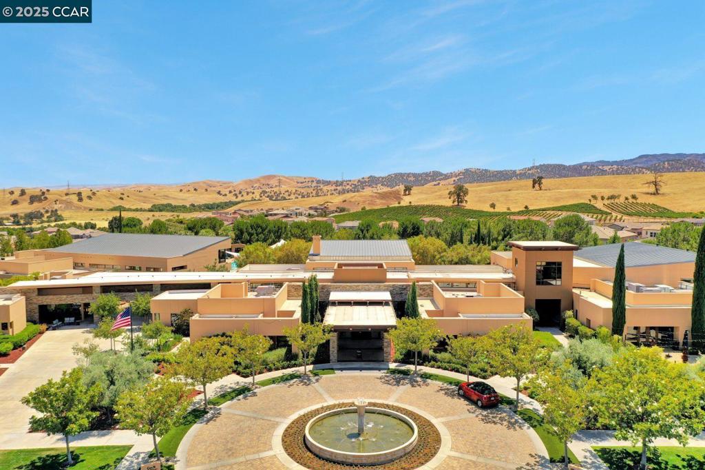 TRILOGY VINEYARDS - Residential