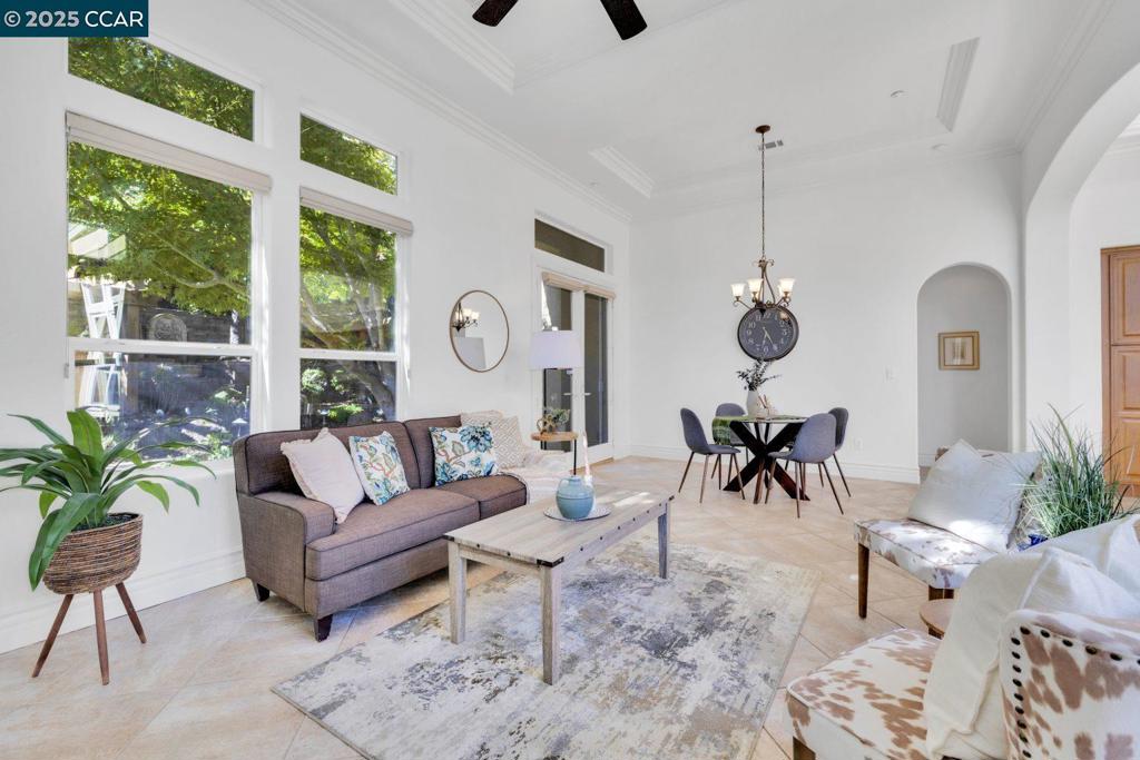 TRILOGY VINEYARDS - Residential