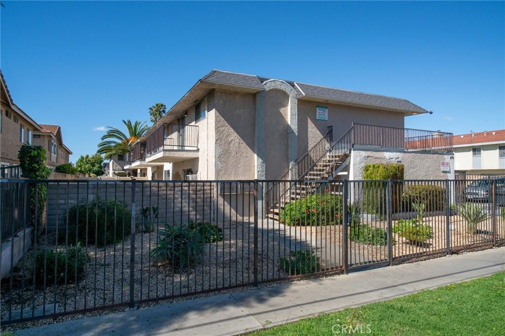 Photo of 5791 Kingman Avenue, Buena Park, CA 90621 (MLS # OC26045092)