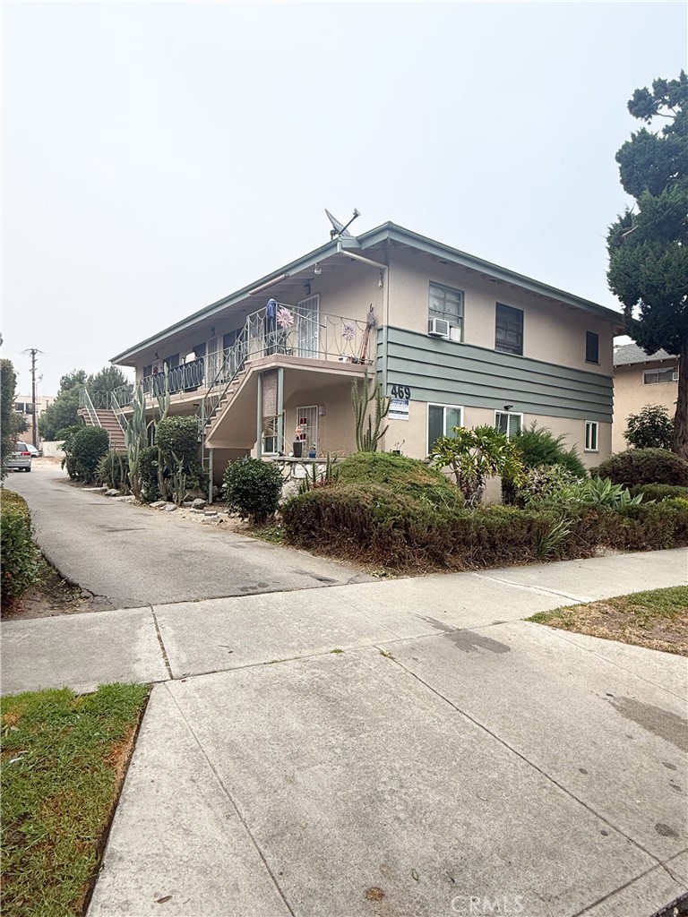 2-bedroom apartment for rent! New interior paint, new ceiling fans in the bedrooms, the living room, and the dining area. New light fixtures, window blinds, and vinyl flooring throughout the apartment. Must see!