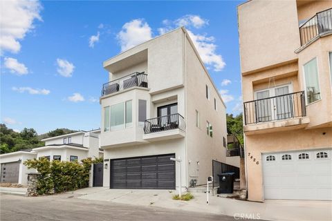 7422 valaho Tujunga CA 91042