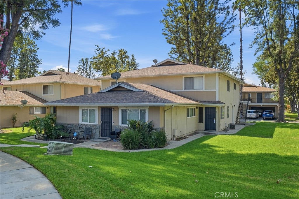 1328 Primrose Street 4