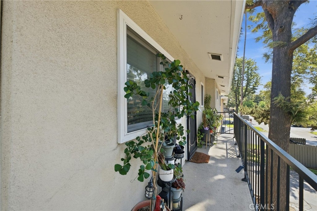 1328 Primrose Street 4