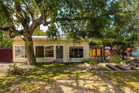 4939 Lowell Avenue La Crescenta CA 91214