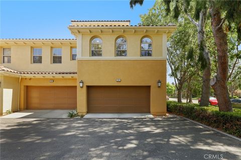 211 Groveland Irvine CA 92620