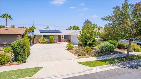 Photo of 6574 Franrivers Avenue, West Hills, CA 91307 (MLS # SR26100540)