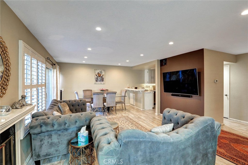 6543 Stoney View 4