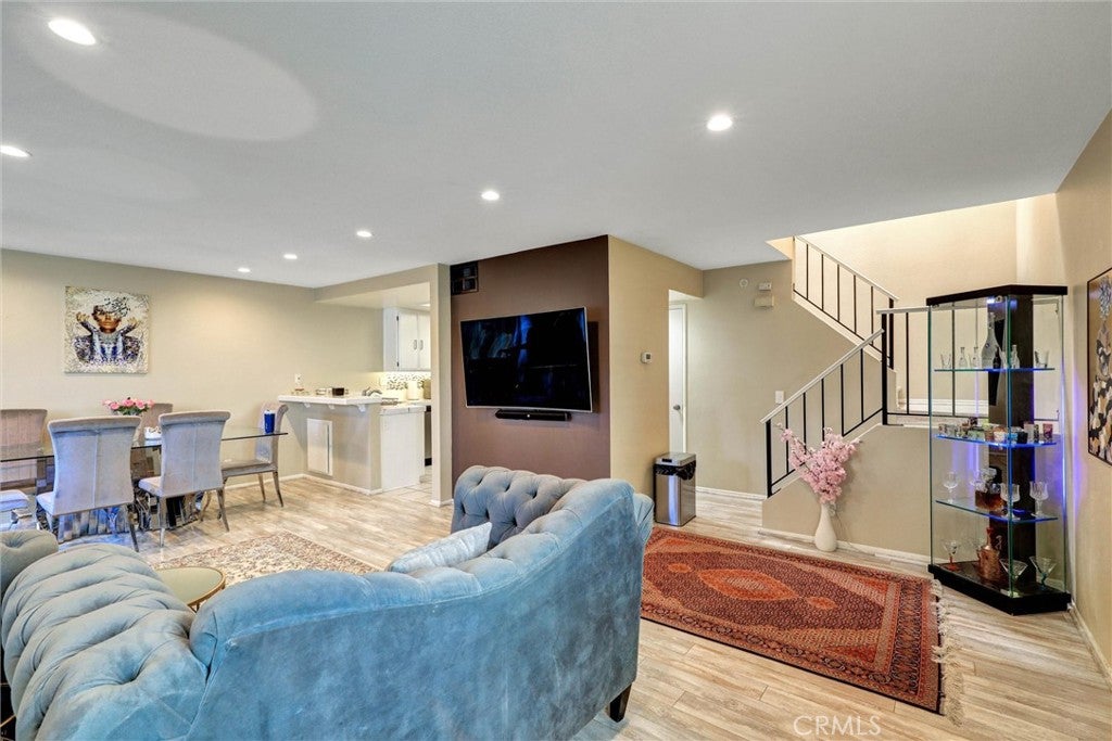 6543 Stoney View 4