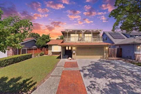 Photo of 167 Wyandotte Drive, San Jose, CA 95123 (MLS # ML82045153)
