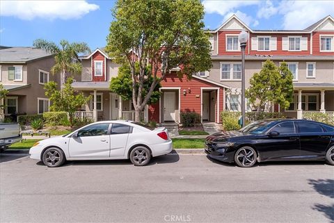 Photo of 613 Flathead River St, Oxnard, CA 93036 (MLS # CV25276152)