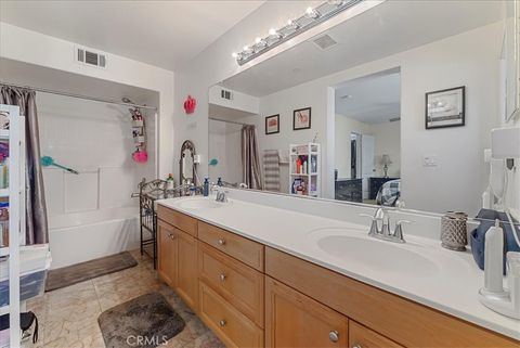 Tiny photo for 613 Flathead River St, Oxnard, CA 93036 (MLS # CV25276152)