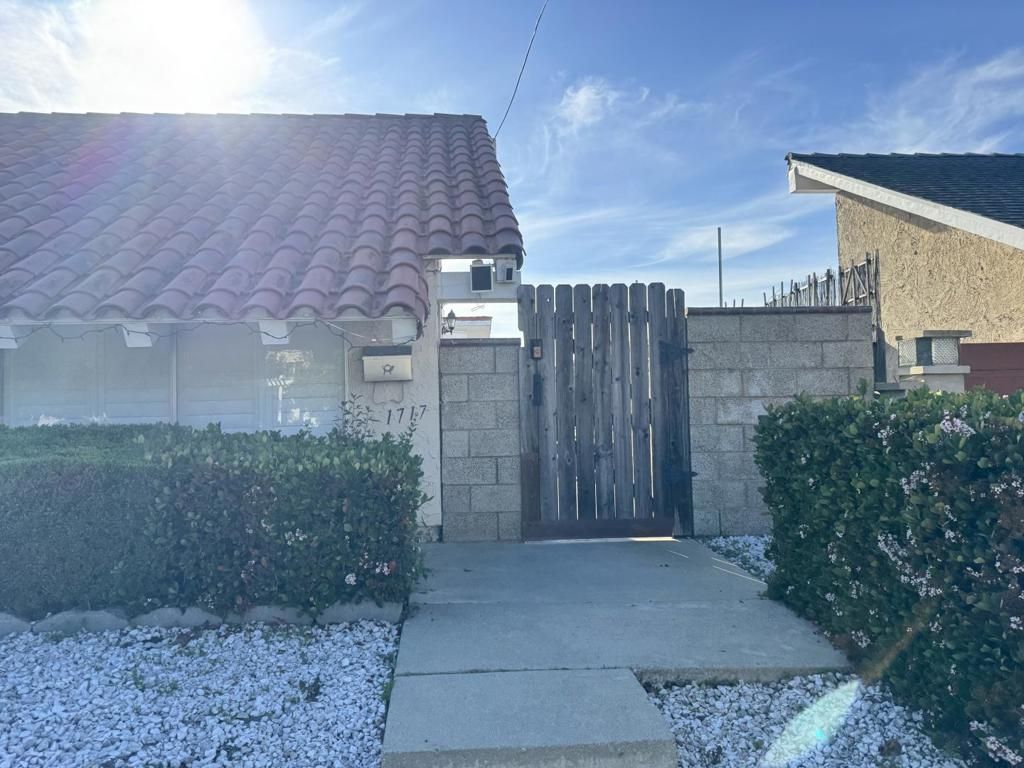 Photo of Huntington Beach, CA 92648 (MLS # ML82041663)