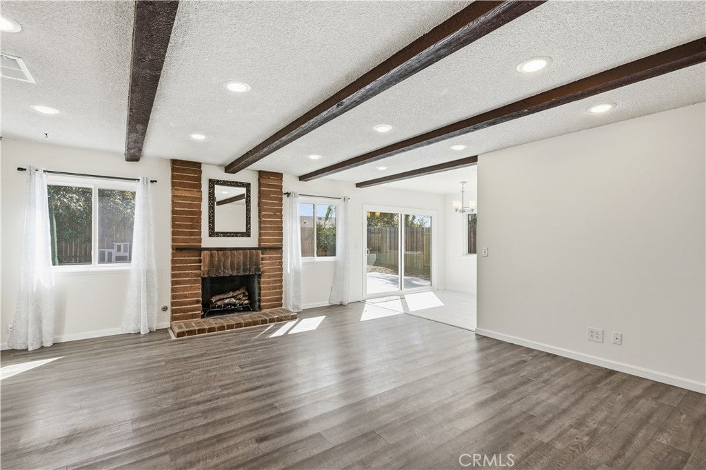 450 Mountain View