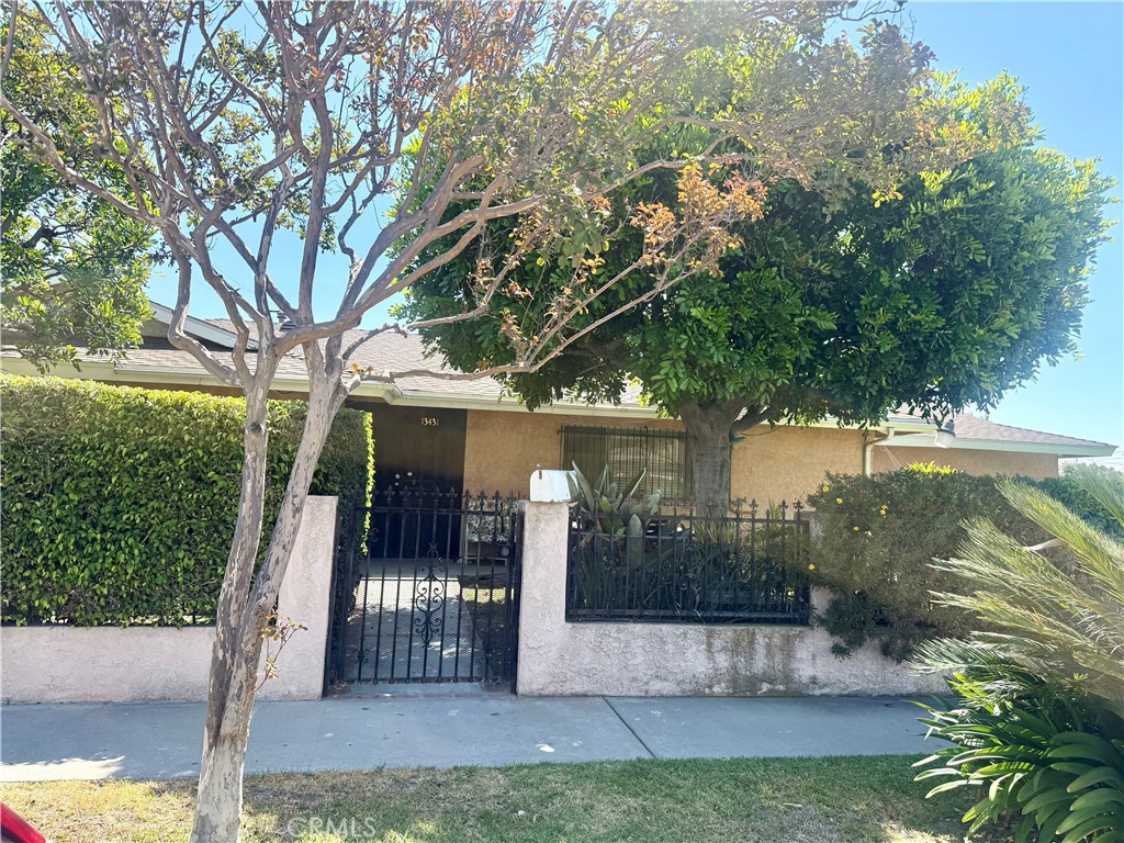 DON'T MISS OUT ON THIS EXCELLENT OPPORTUNITY! THIS 1,771 SQUARE FOOT HOME WITH 3 BEDROOMS AND 2 BATHROOMS IS PERFECT FOR FAMILY GATHERINGS AND HEARTFELT MEMORIES. CLOSE TO PUBLIC TRANSPORTATION, SHOPS, FREEWAY AND GREAT SCHOOLS. VERY NICE COMMUNITY TO SETTLE DOWN IN, WITH GROWING PROPERTY VALUES BALDWIN PARK IS A VERY DESIRABLE AREA.