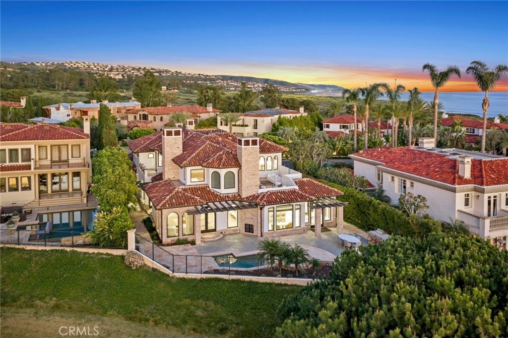 Photo of 15 Shoreline, Newport Coast, CA 92657 (MLS # NP26069876)