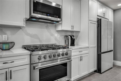 Tiny photo for 23403 Windom Street, West Hills, CA 91304 (MLS # SR26039046)