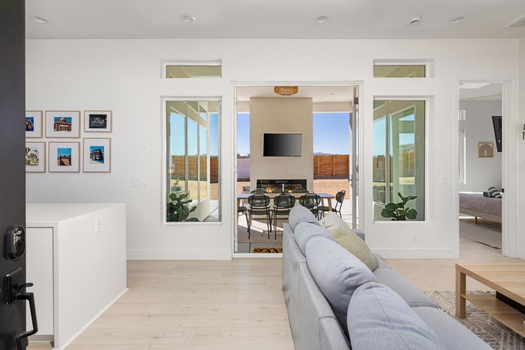 61723 Highland View Drive