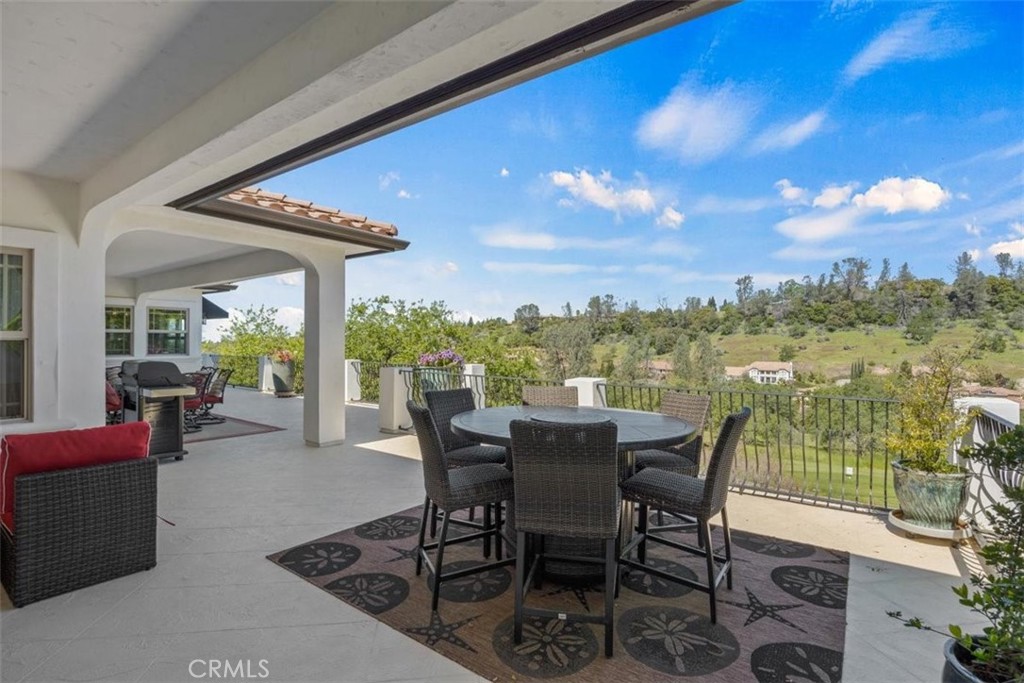 3217 Shallow Springs