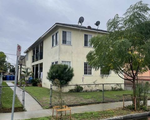 1320 W 25th Street Los Angeles CA 90007