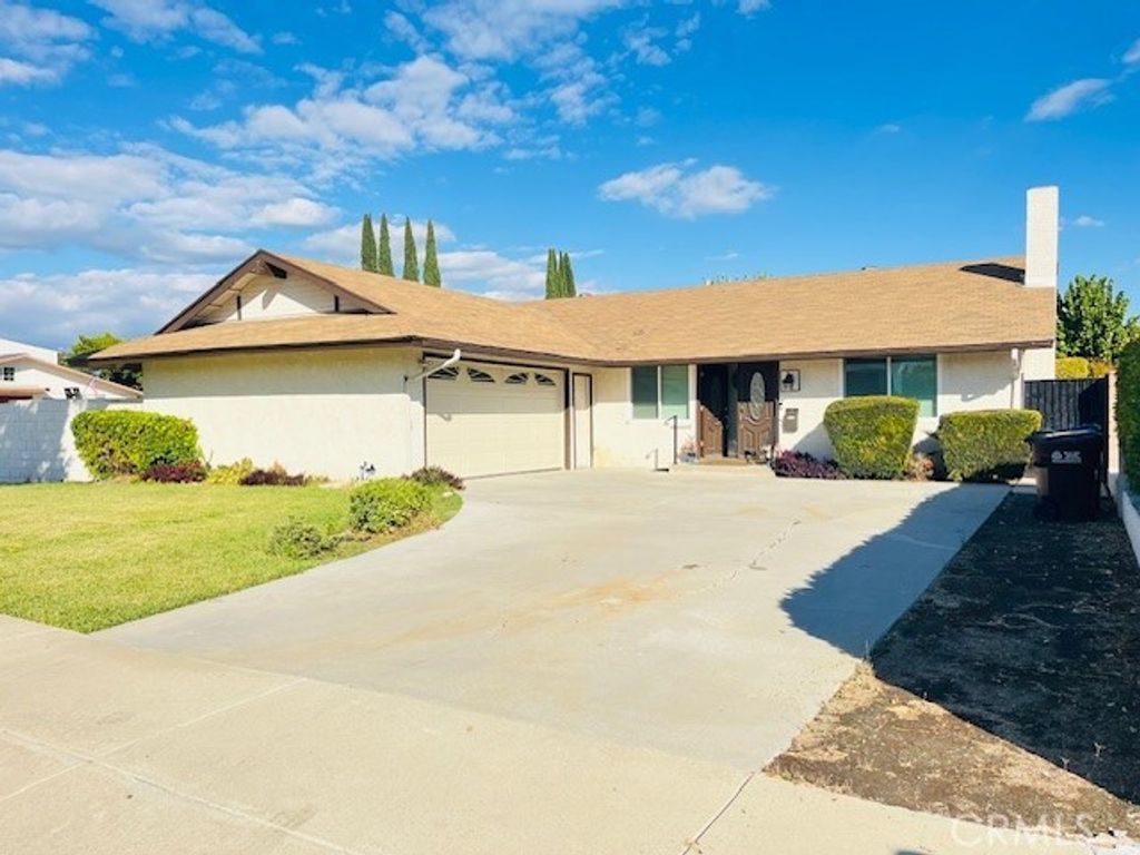 Photo of 502 S Darney Ave, West Covina, CA 91792 (MLS # SR25245253)