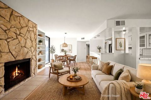 Photo of 15480 Antioch Street #306, Pacific Palisades, CA 90272 (MLS # 26777677)