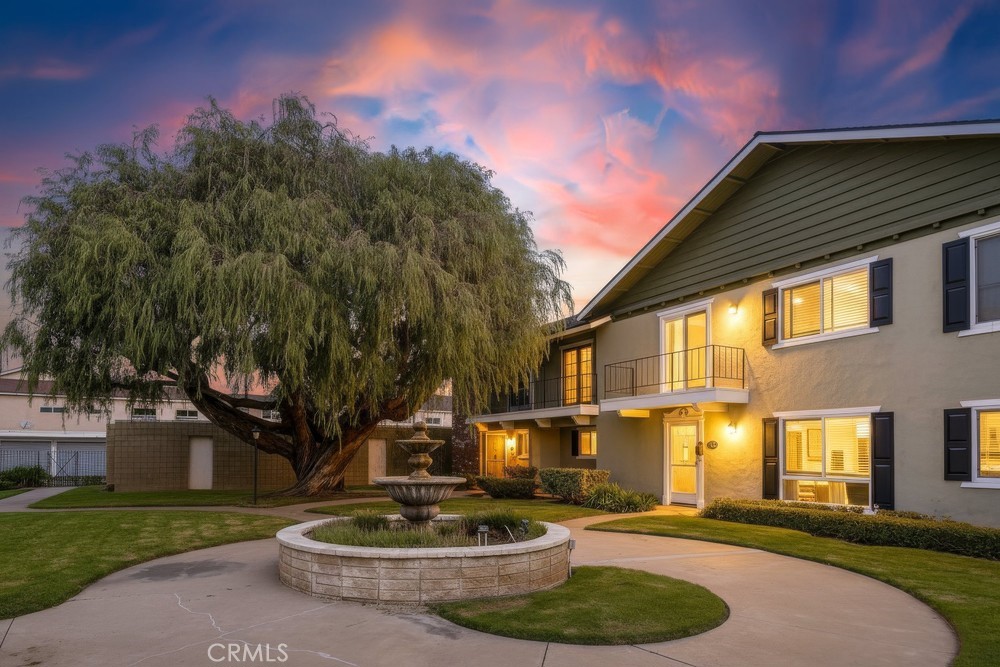 Rossmoor Townhouse Asso - Residential