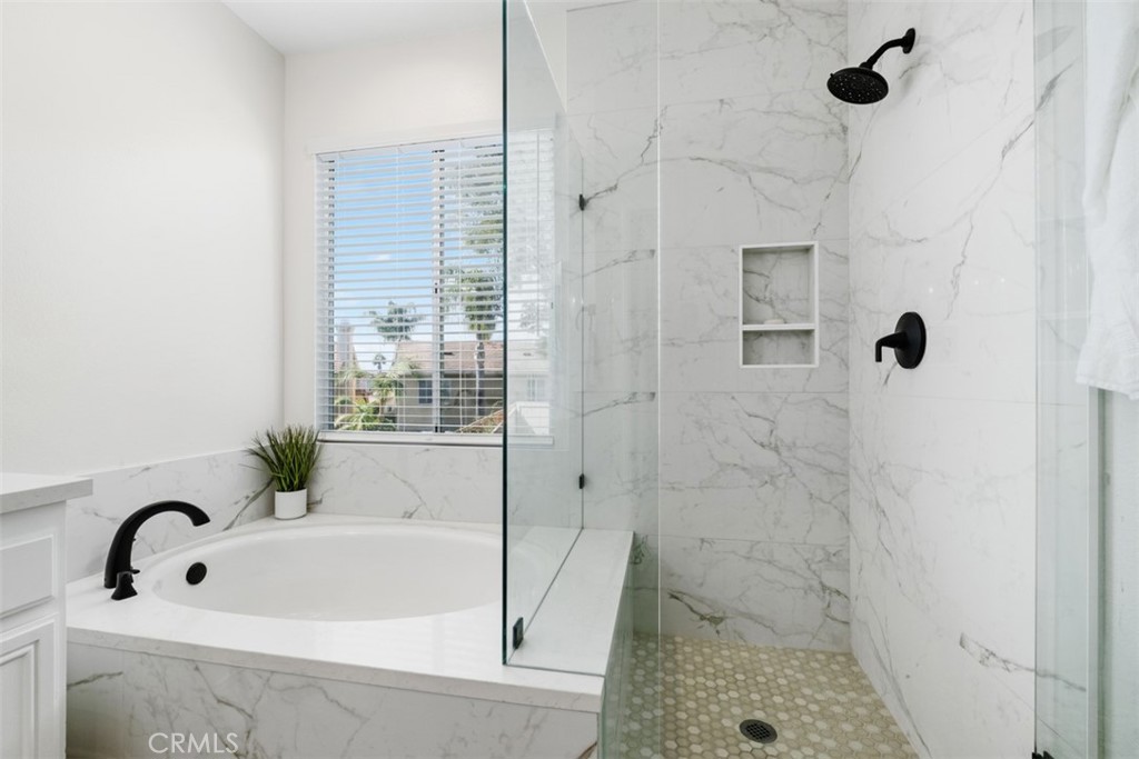 Lyon Promenade (LYPM) - Residential