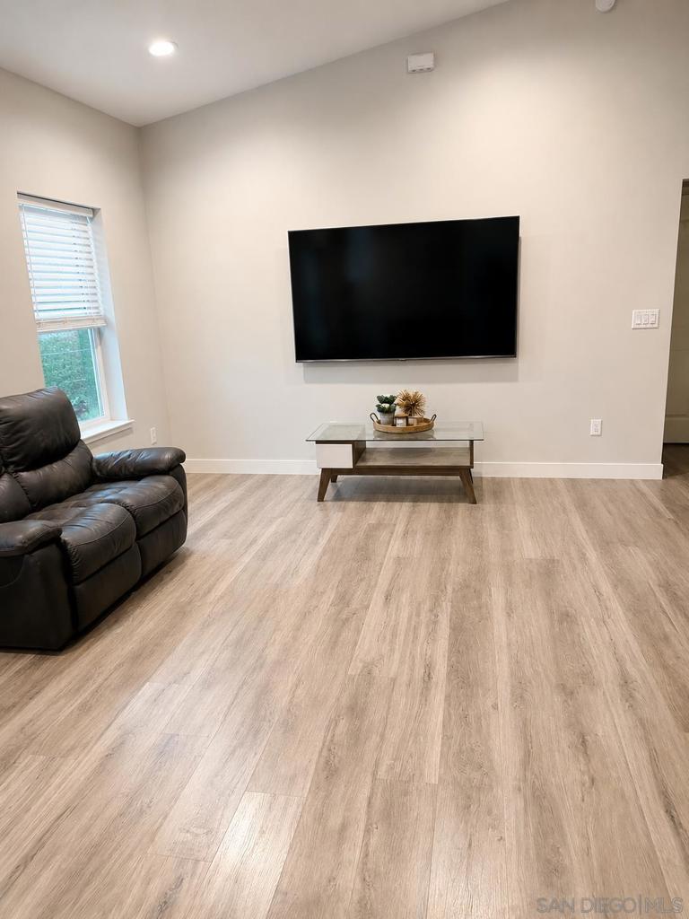 7131 Winding Way