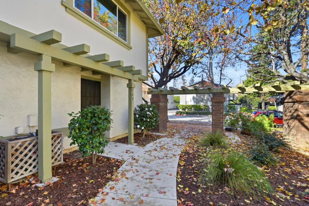 Properties 3 540 Valley Forge Way