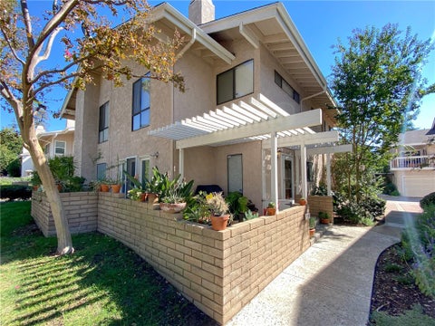 Photo of 324 W 7th Street, Claremont, CA 91711 (MLS # CV26220185)