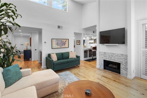 Photo of 17711 Margate #313, Encino, CA 91316 (MLS # SR26031866)