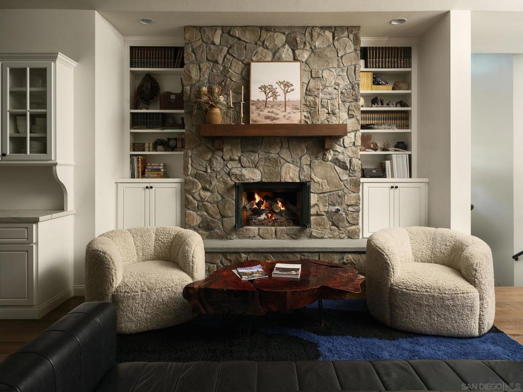 9777 Grosalia Avenue