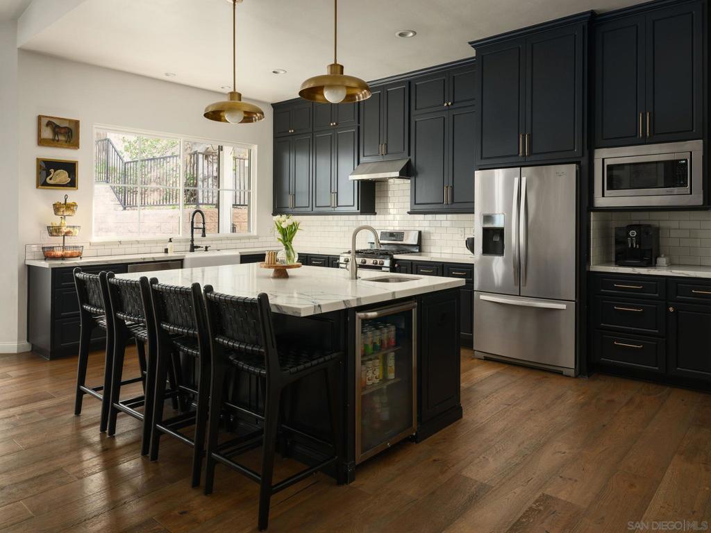 9777 Grosalia Avenue