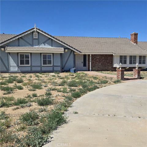 Photo of 6789 6789 West Ave A, Rosamond, CA 93560 (MLS # SR26088263)